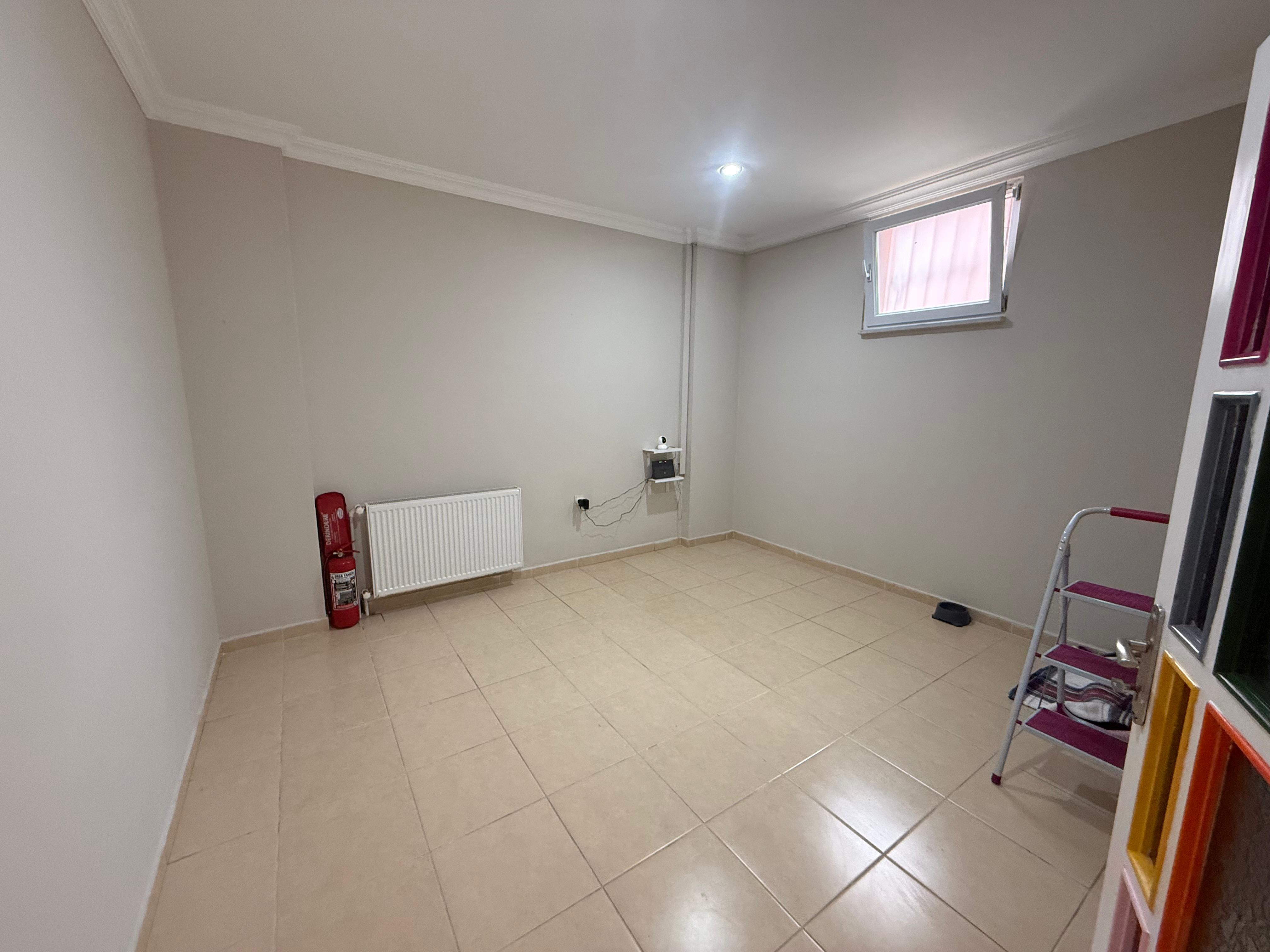 MABEL'DEN AKCAABAT SOGUTLU'DE DEVREN KIRALIK BUTIK